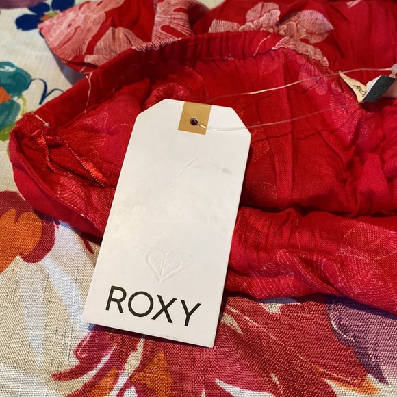 NWTS Roxy Red Halter Top - Picture 8 of 12